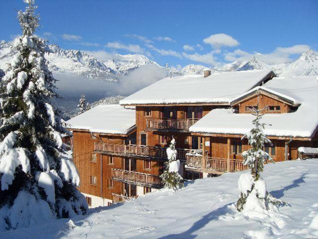 VALFREJUS - Appartement L'Erable Les Chalets de Florence 2 - Chaleureux et fonctionnel - plein centre à côté des télécabines - 4 à 7 pers Valfrejus Exterior foto